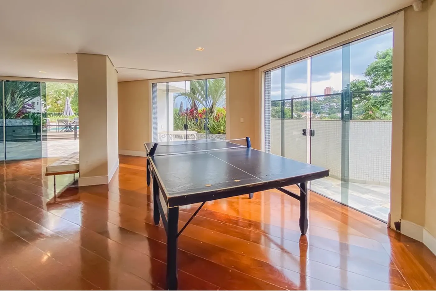 SCDM 10 Apto 601371058-8 - REMAX Boutique Exclusividades