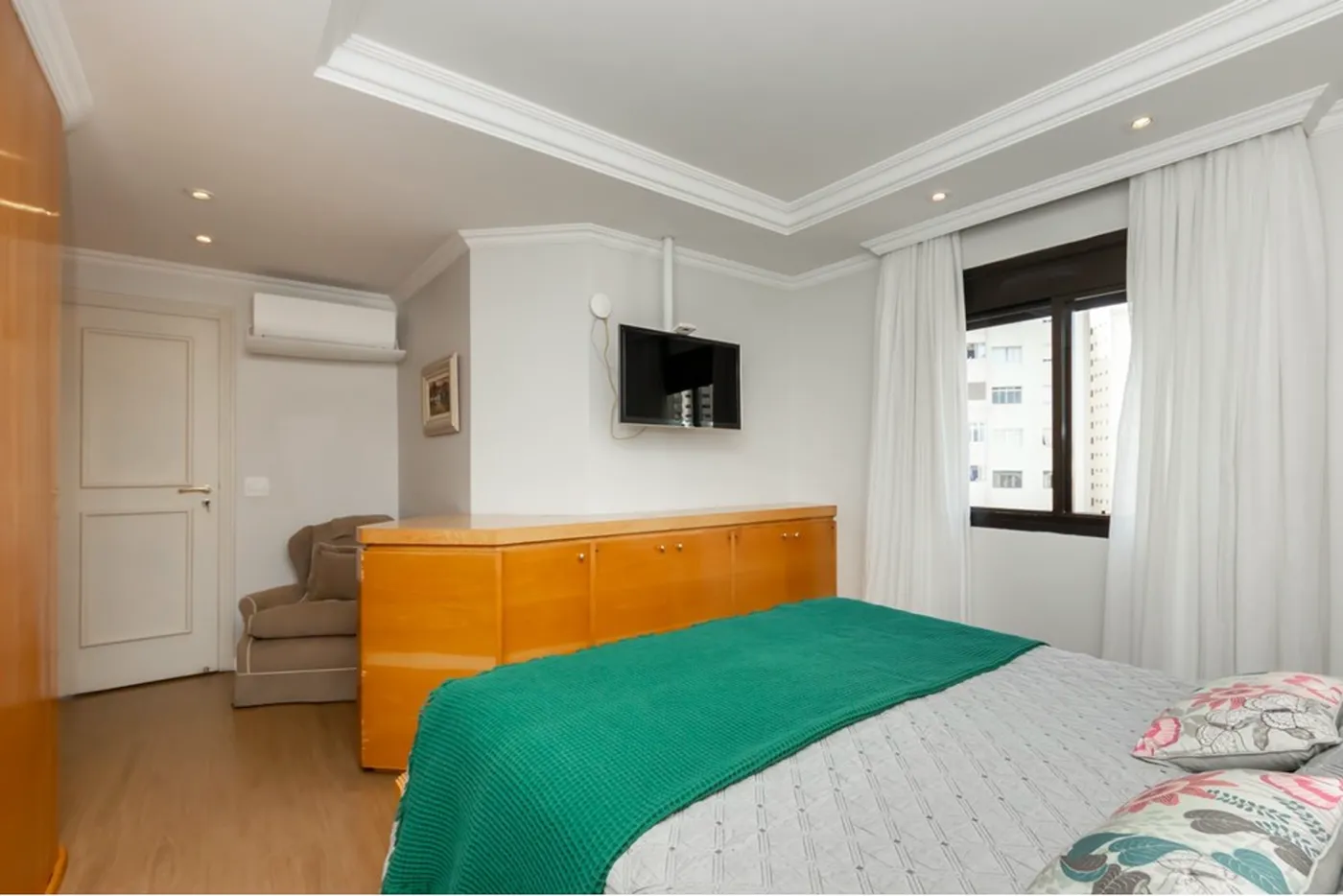 MCJG 20 Apto 602031008-64 - REMAX Classique Exclusividades