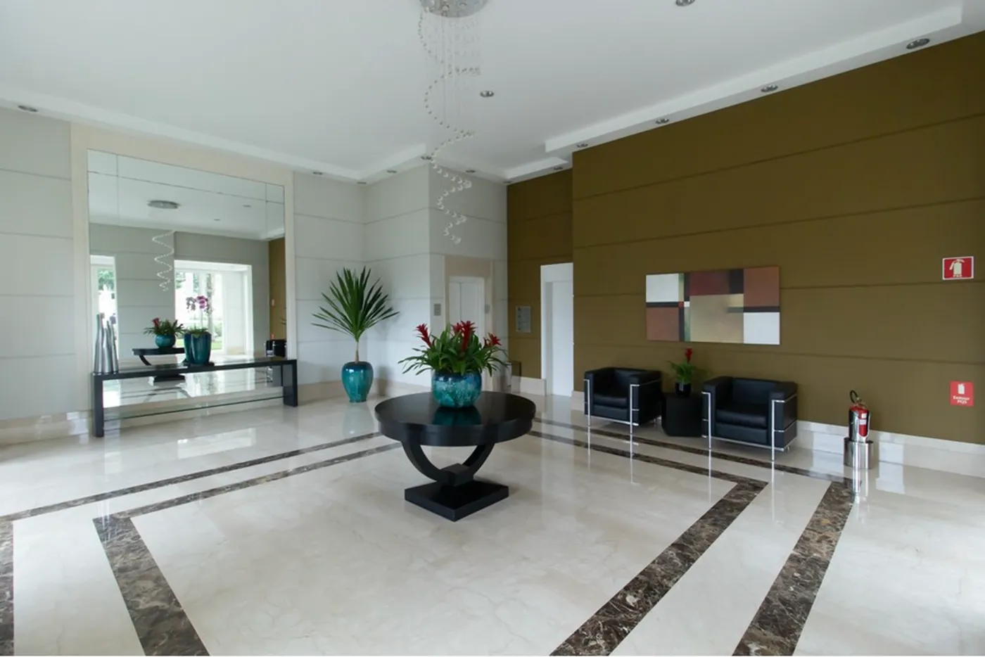 VAI 40 Apto 601971072-33 - REMAX Empire Exclusividades