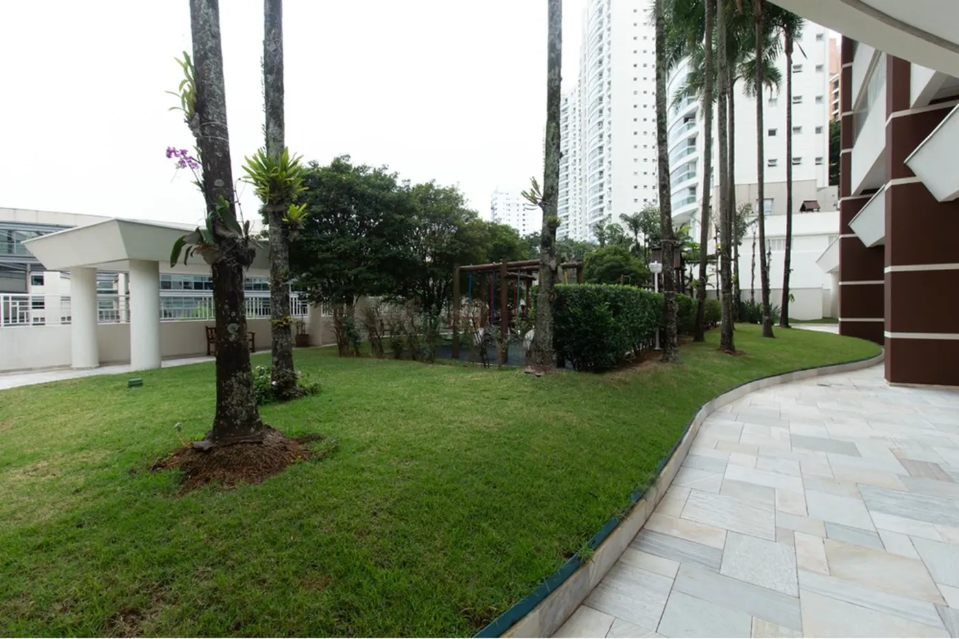 VAI 40 Apto 601971072-33 - REMAX Empire Exclusividades