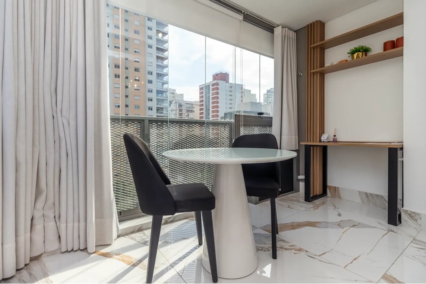 PAG 287 Apto 601721028-40 - REMAX Front Exclusividades