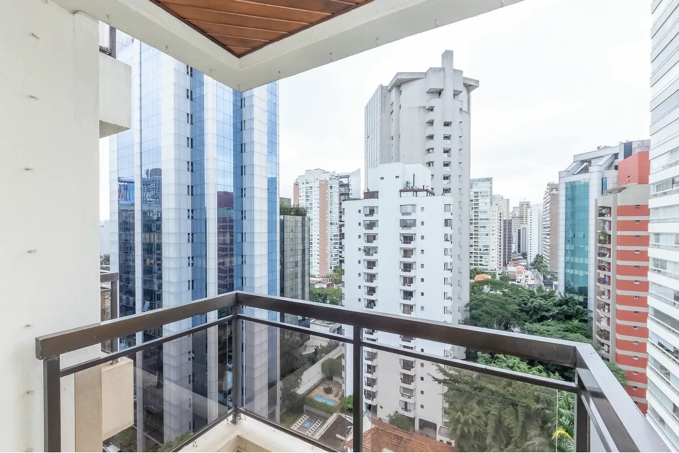 IBI 84 Apto 601721028-42 - REMAX Front Exclusividades