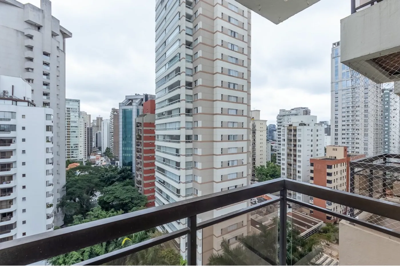IBI 84 Apto 601721028-42 - REMAX Front Exclusividades