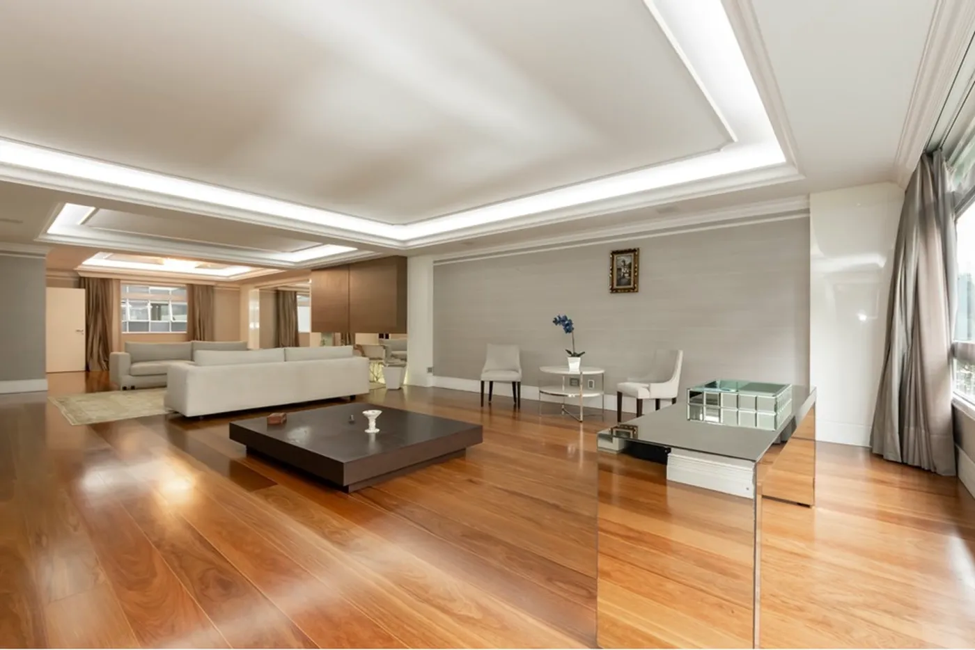 RSL 140 Apto 601721028-41 - REMAX Front Exclusividades