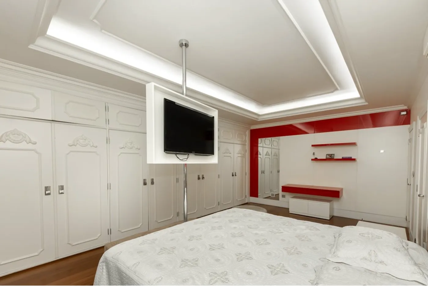 RSL 140 Apto 601721028-41 - REMAX Front Exclusividades