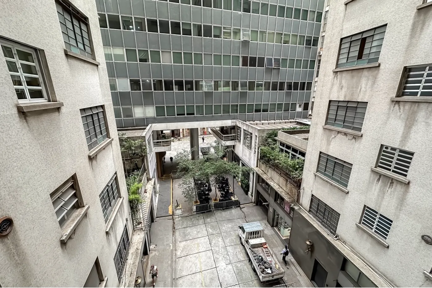 RSL 140 Apto 601721028-41 - REMAX Front Exclusividades