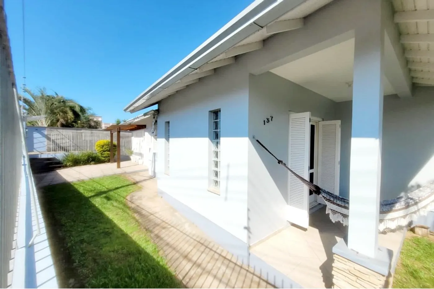 CADF 137 612511062-13 - REMAX Moderna Exclusividades