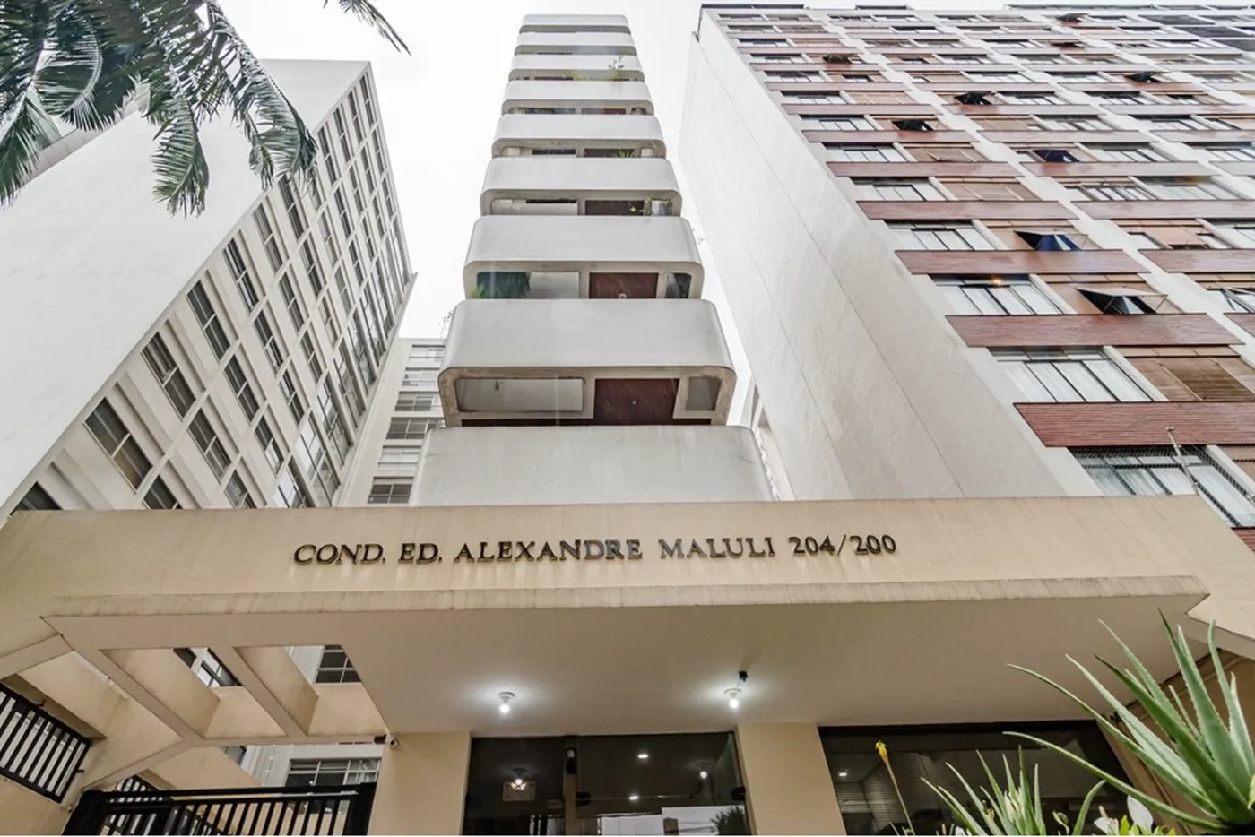 PLDC 200 Sala 601401041-17 - REMAX Paradisus Exclusividades