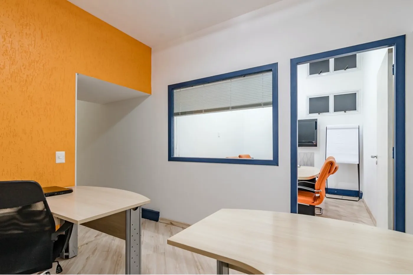 PLDC 200 Sala 601401041-17 - REMAX Paradisus Exclusividades