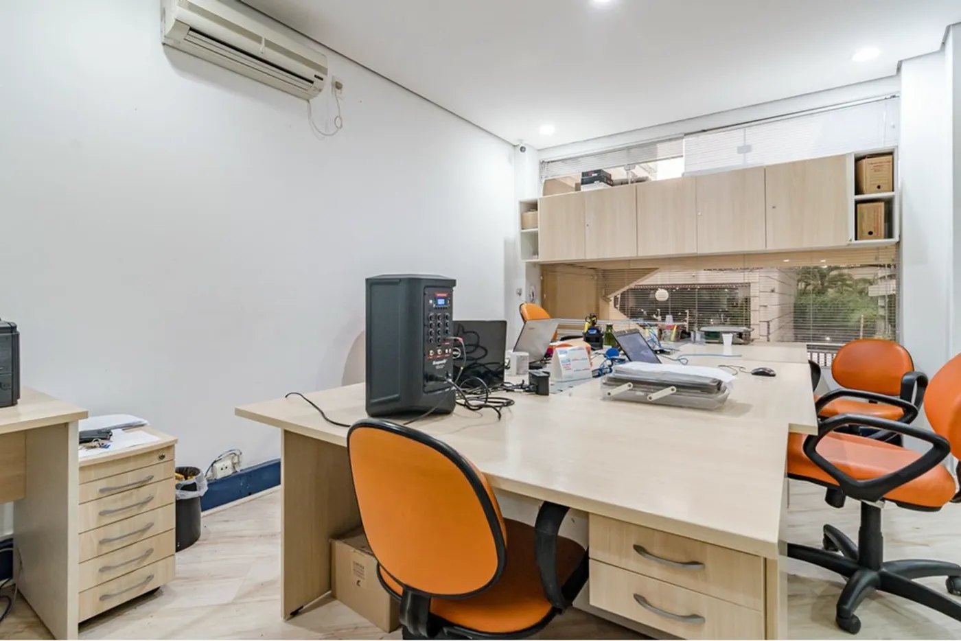 PLDC 200 Sala 601401041-17 - REMAX Paradisus Exclusividades
