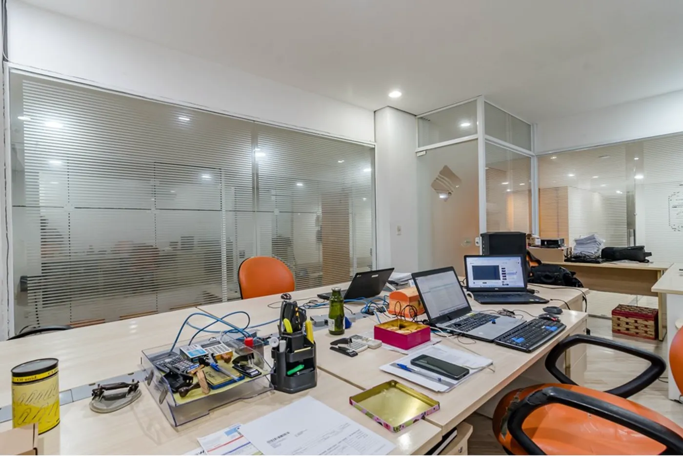 PLDC 200 Sala 601401041-17 - REMAX Paradisus Exclusividades