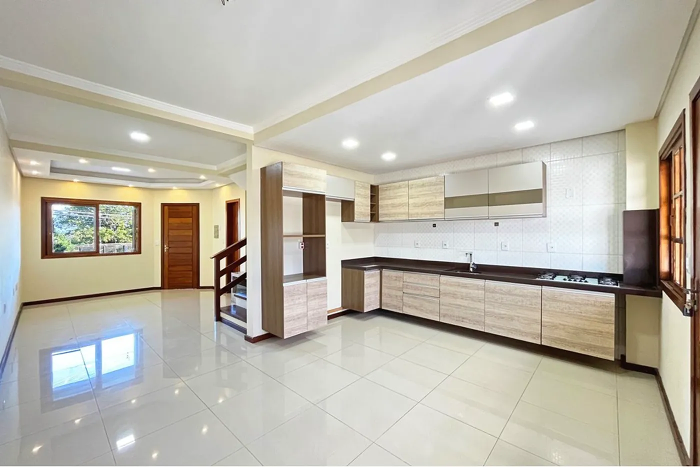 ESDC 324 610191043-23 - REMAX Casa Sul Exclusividades
