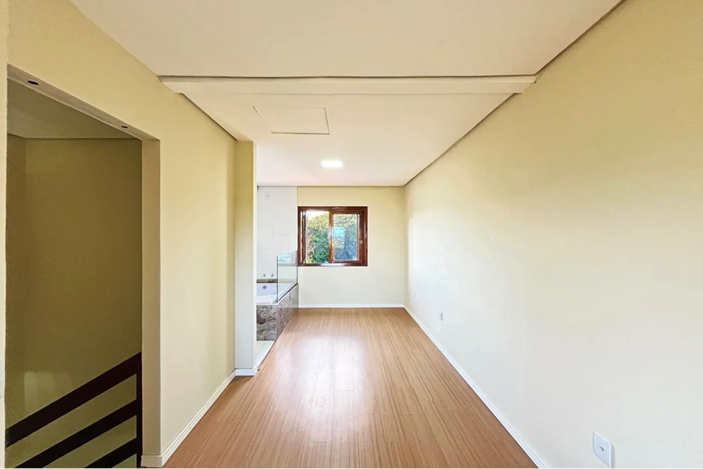 ESDC 324 610191043-23 - REMAX Casa Sul Exclusividades