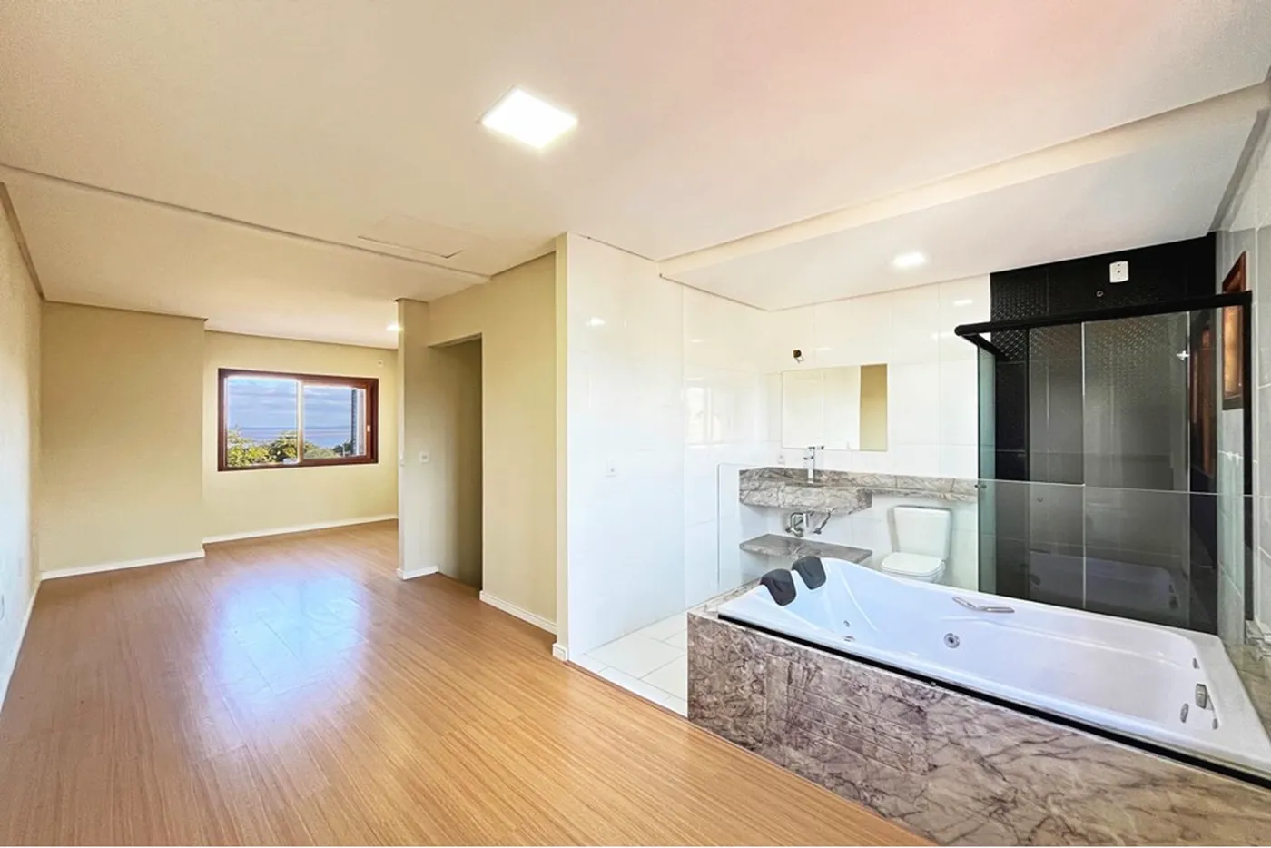 ESDC 324 610191043-23 - REMAX Casa Sul Exclusividades