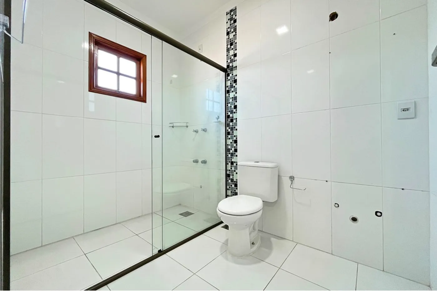 ESDC 324 610191043-23 - REMAX Casa Sul Exclusividades