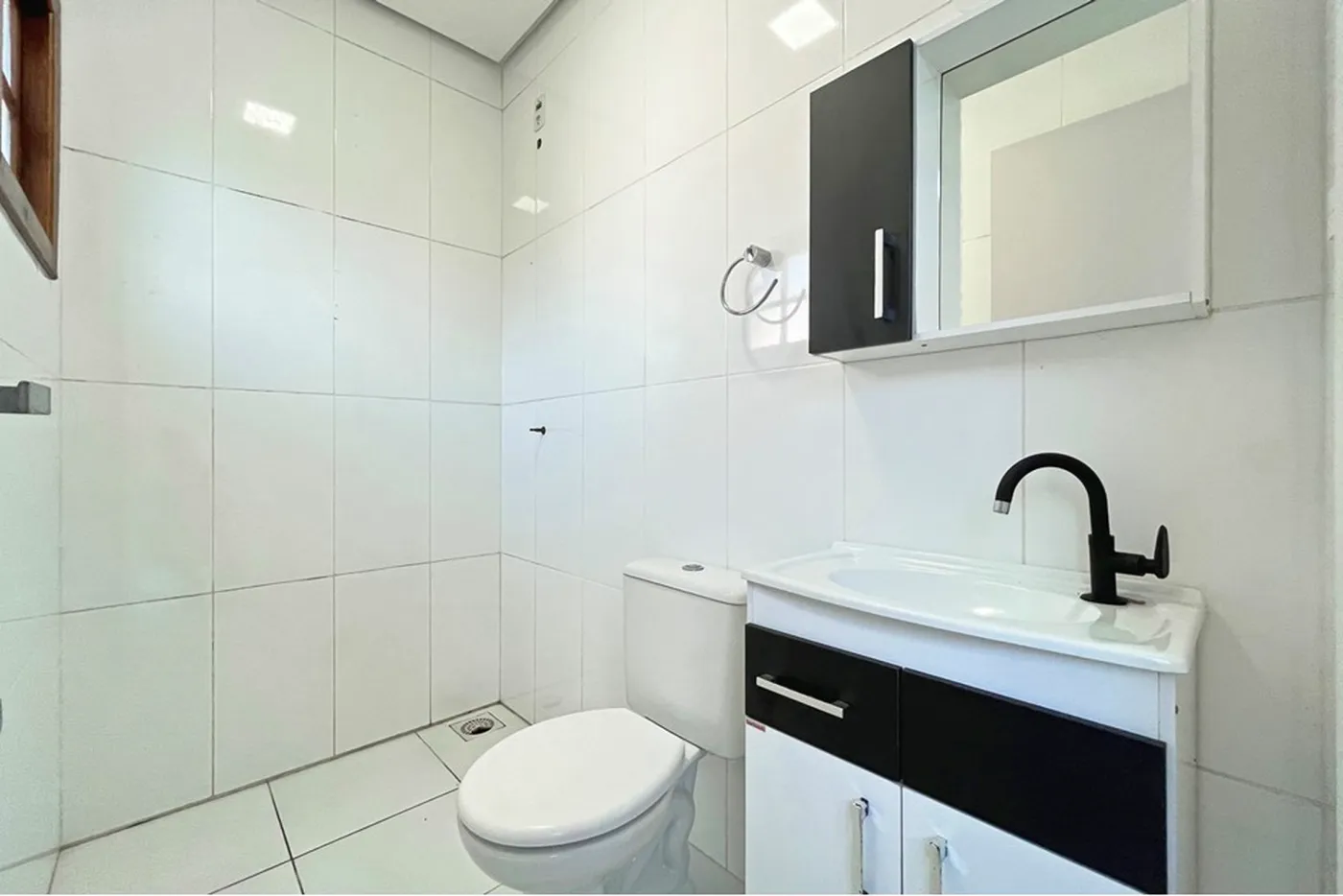 ESDC 324 610191043-23 - REMAX Casa Sul Exclusividades
