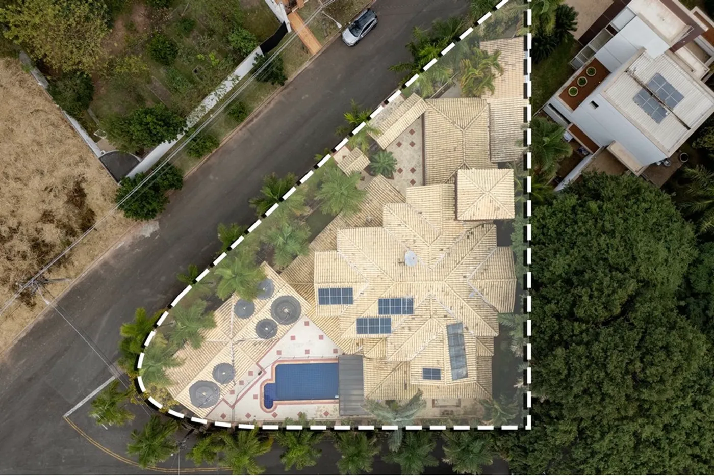 CMDA 170 Casa 690591006-77 - REMAX Máxima Exclusividades