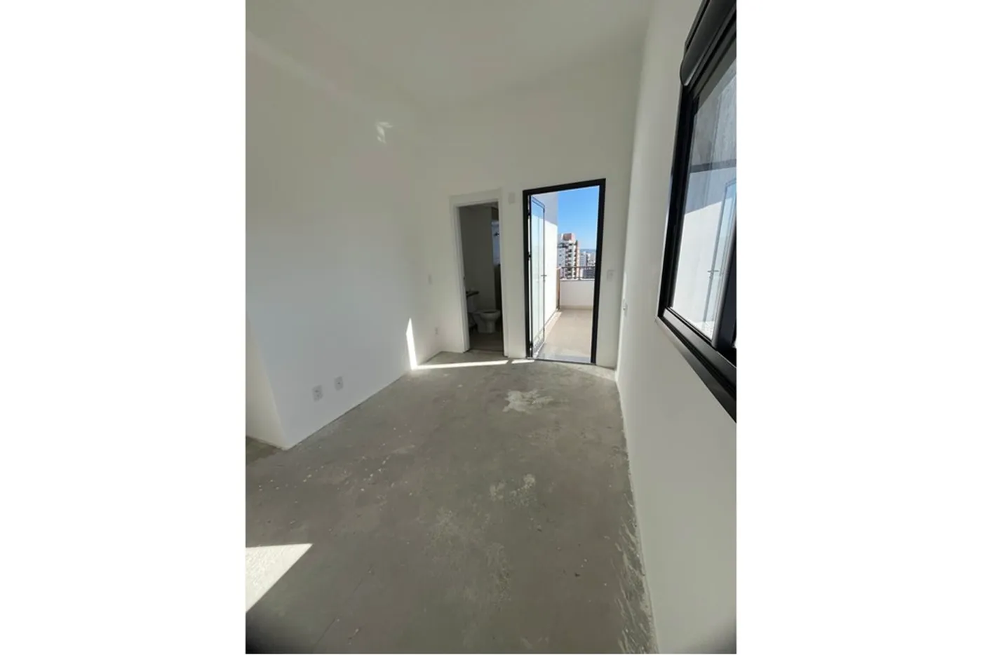 CA 1088 Apto 601081064-39 - REMAX Lepex Exclusividades