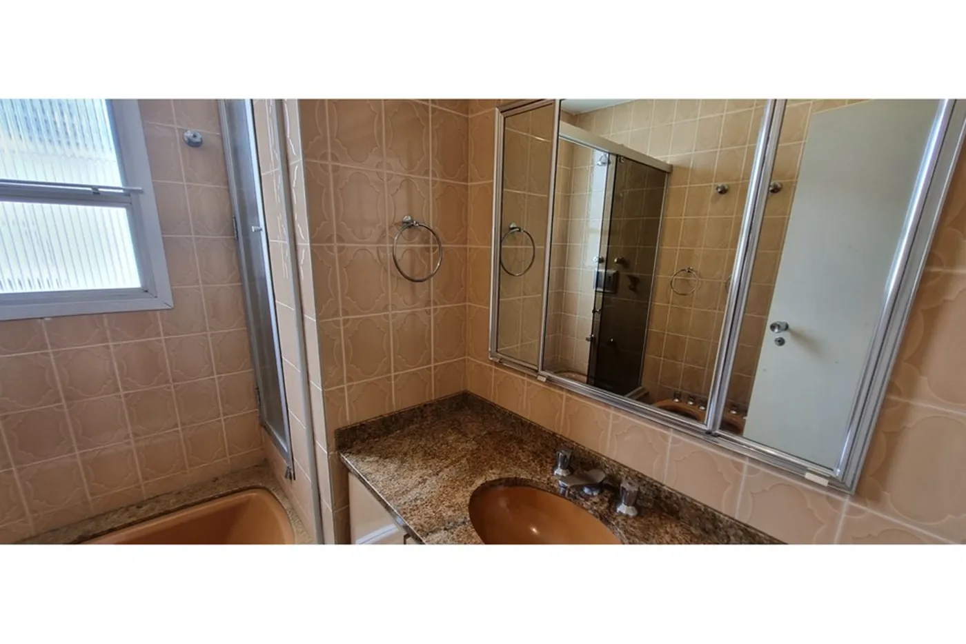 BP 341 Apto 601361048-26 - REMAX Trio Exclusividades