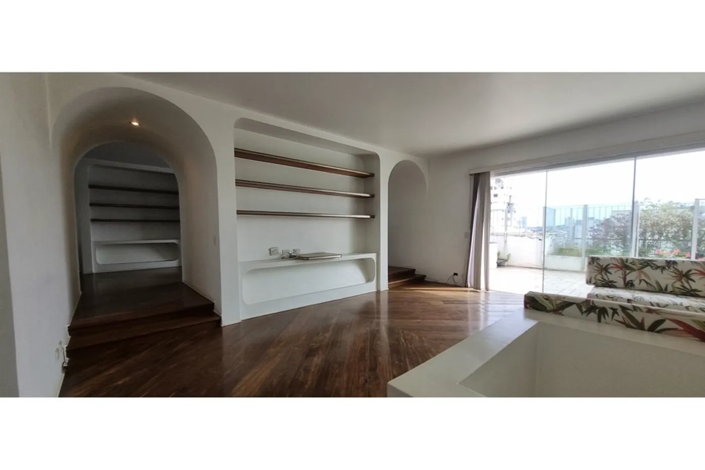 BP 341 Apto 601361048-26 - REMAX Trio Exclusividades