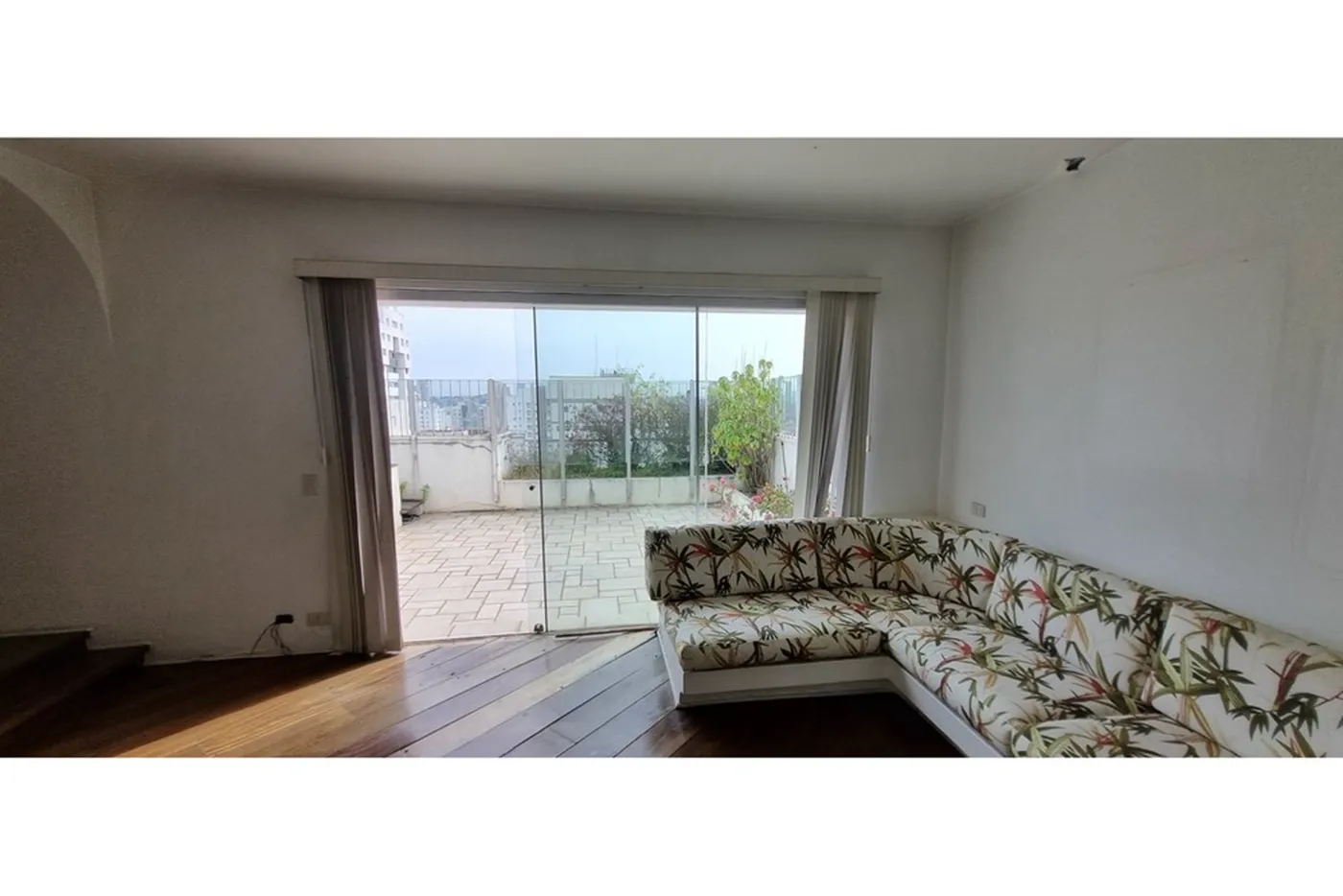 BP 341 Apto 601361048-26 - REMAX Trio Exclusividades