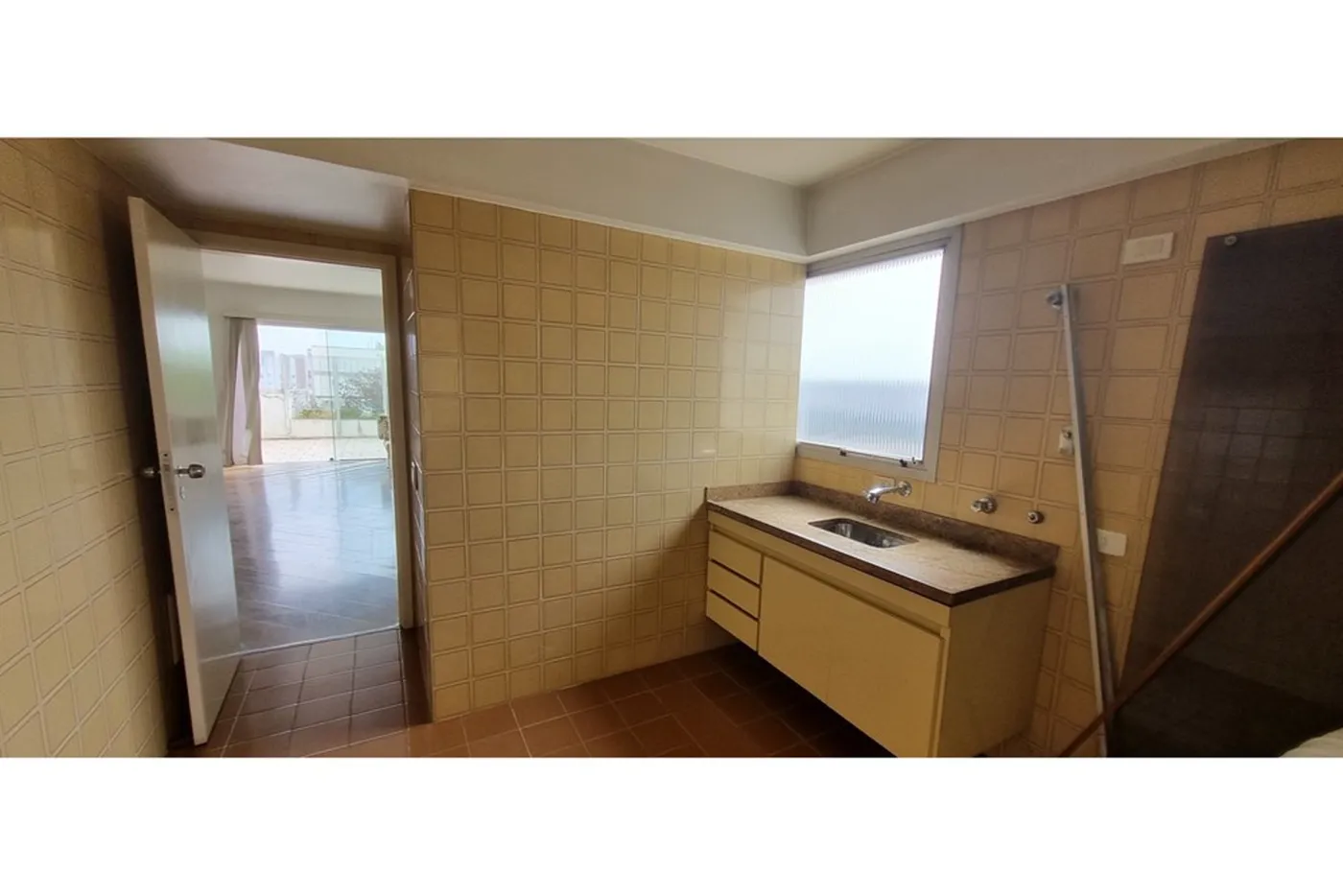 BP 341 Apto 601361048-26 - REMAX Trio Exclusividades