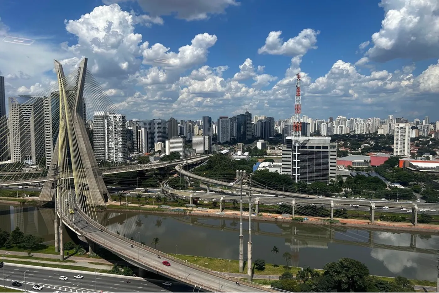 RPDDG 825 Apto 601361051-19 - REMAX Trio Exclusividades