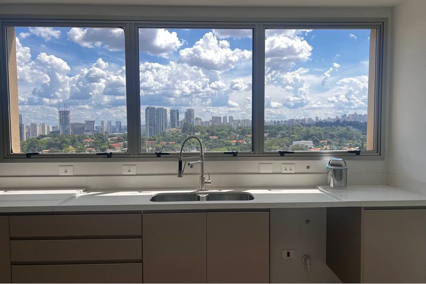 RPDDG 825 Apto 601361051-19 - REMAX Trio Exclusividades