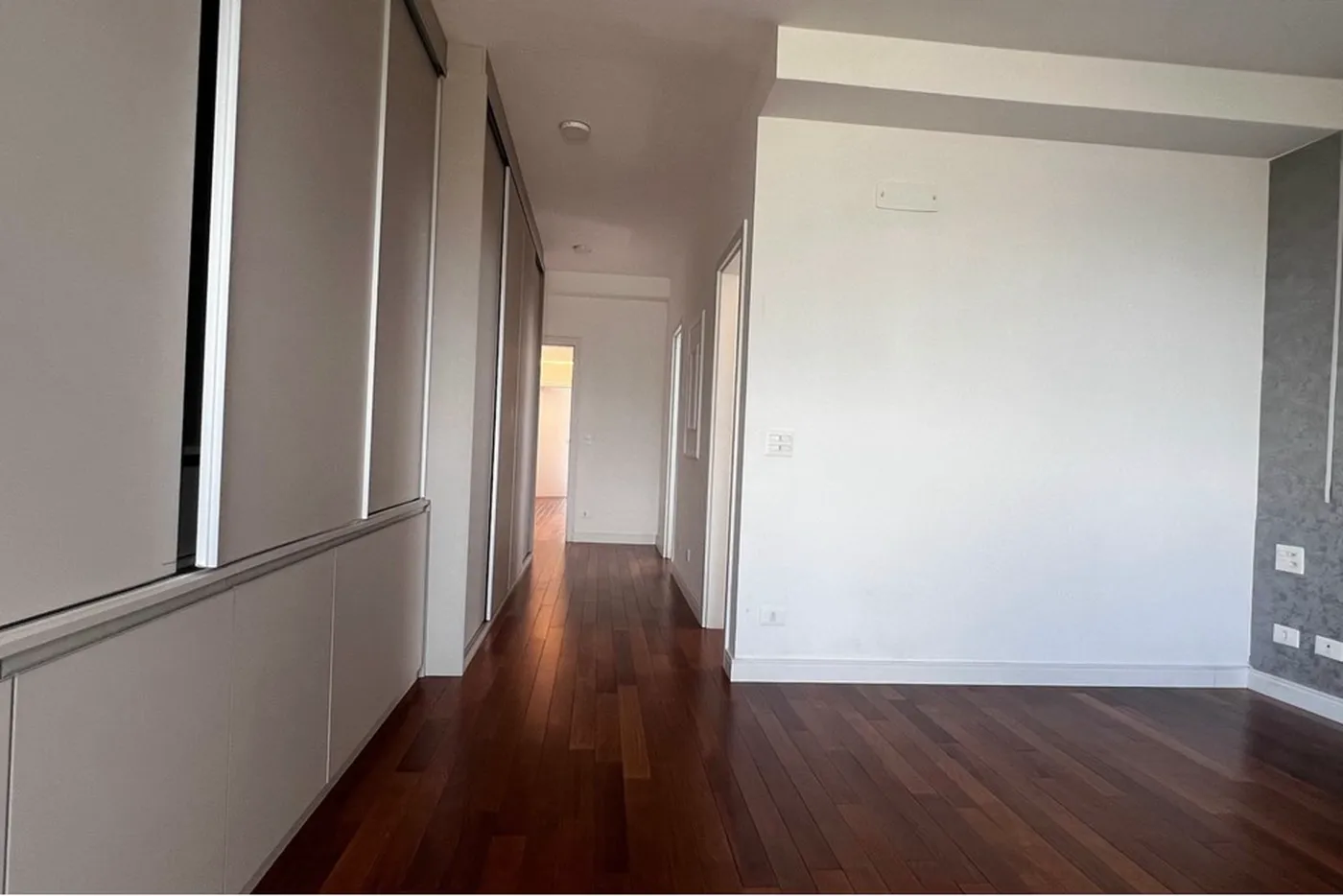 RPDDG 825 Apto 601361051-19 - REMAX Trio Exclusividades