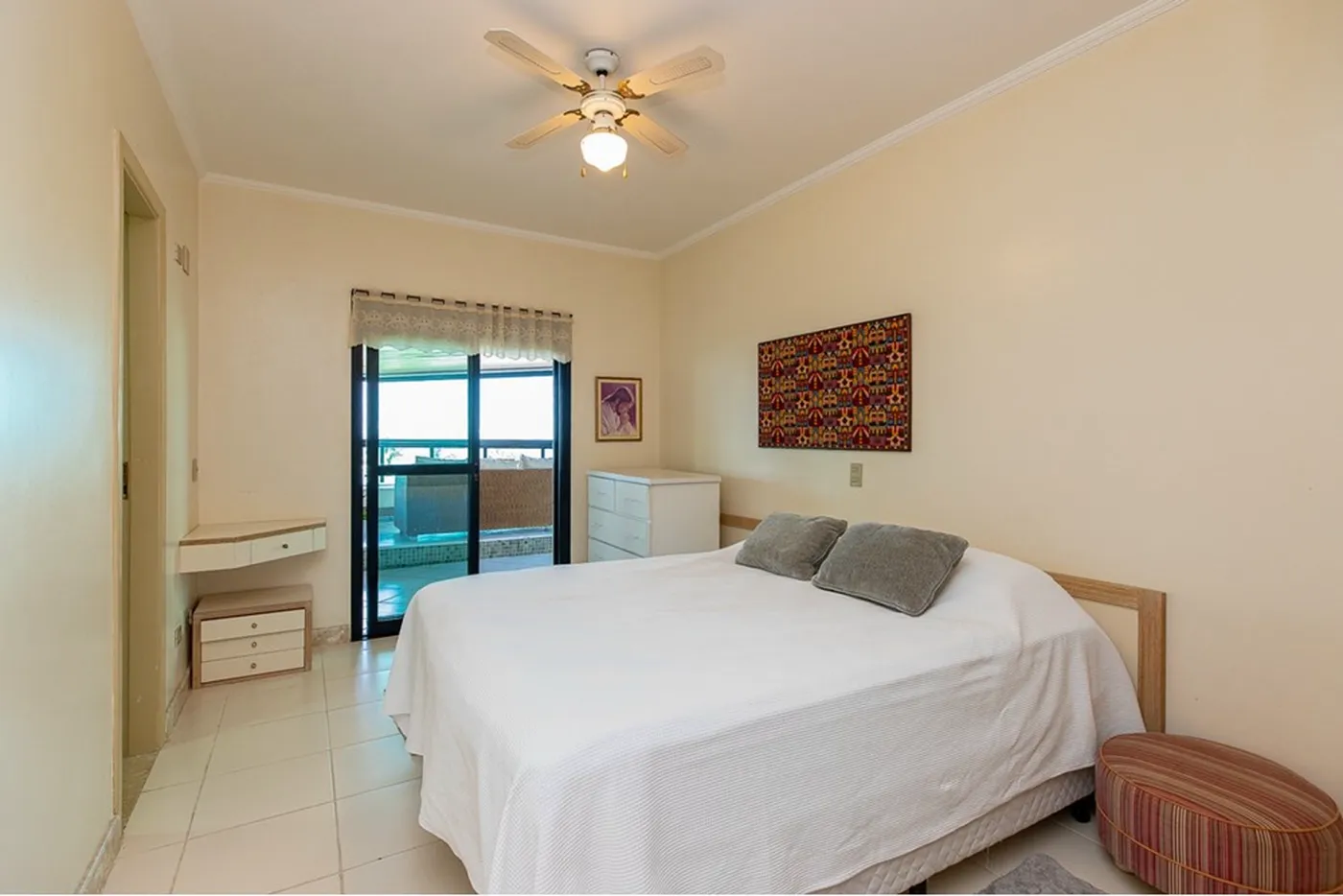 RDSLDS 241 Apto 601241033-84 - REMAX Ville Exclusividades