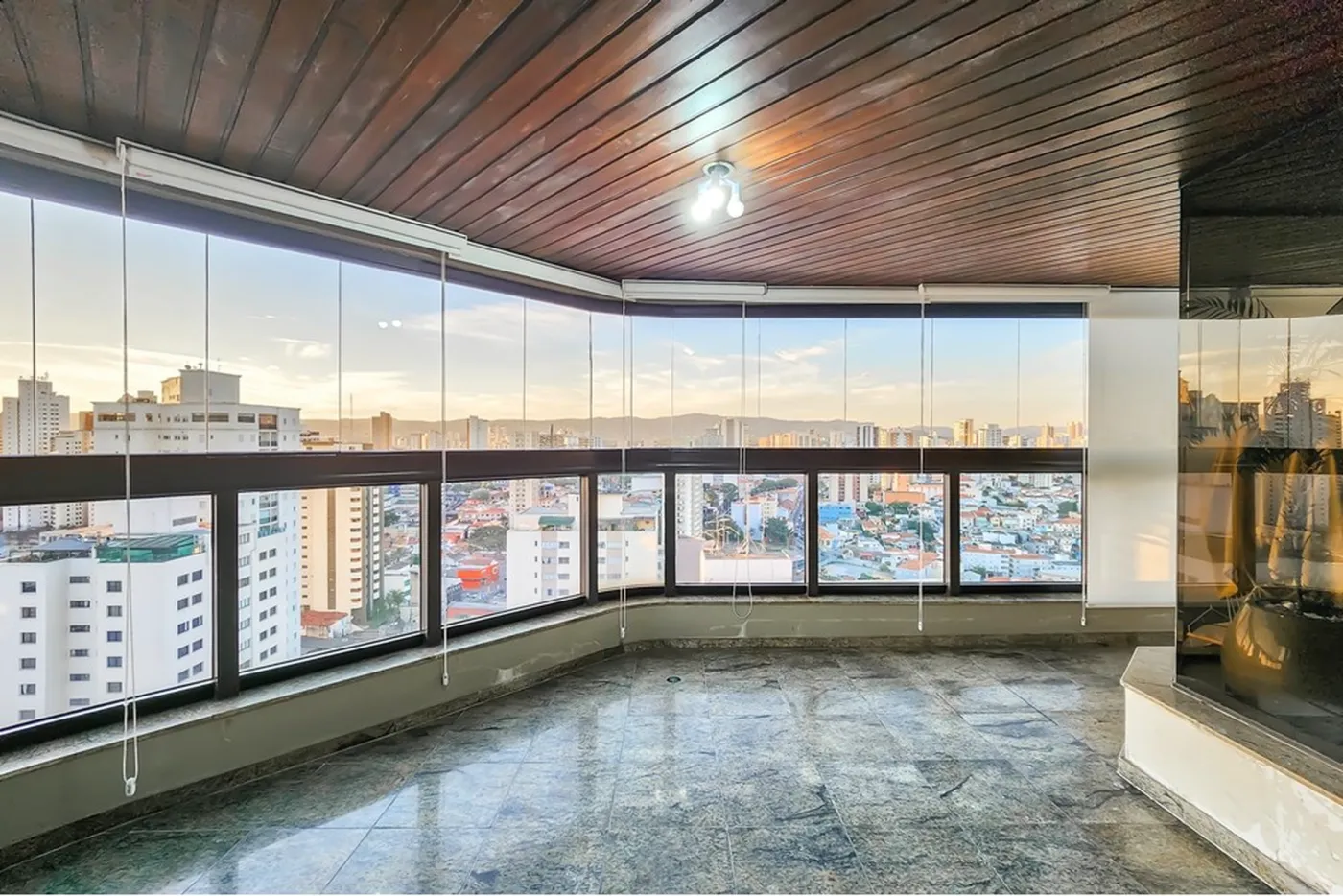 ADSVDP 2888 Apto 602291037-8 - REMAX B12 Exclusividades