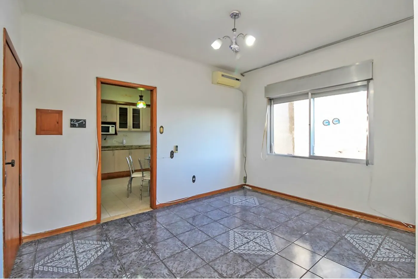 MDI 1175 Apto 610191045-27 - REMAX Casa Sul Exclusividades
