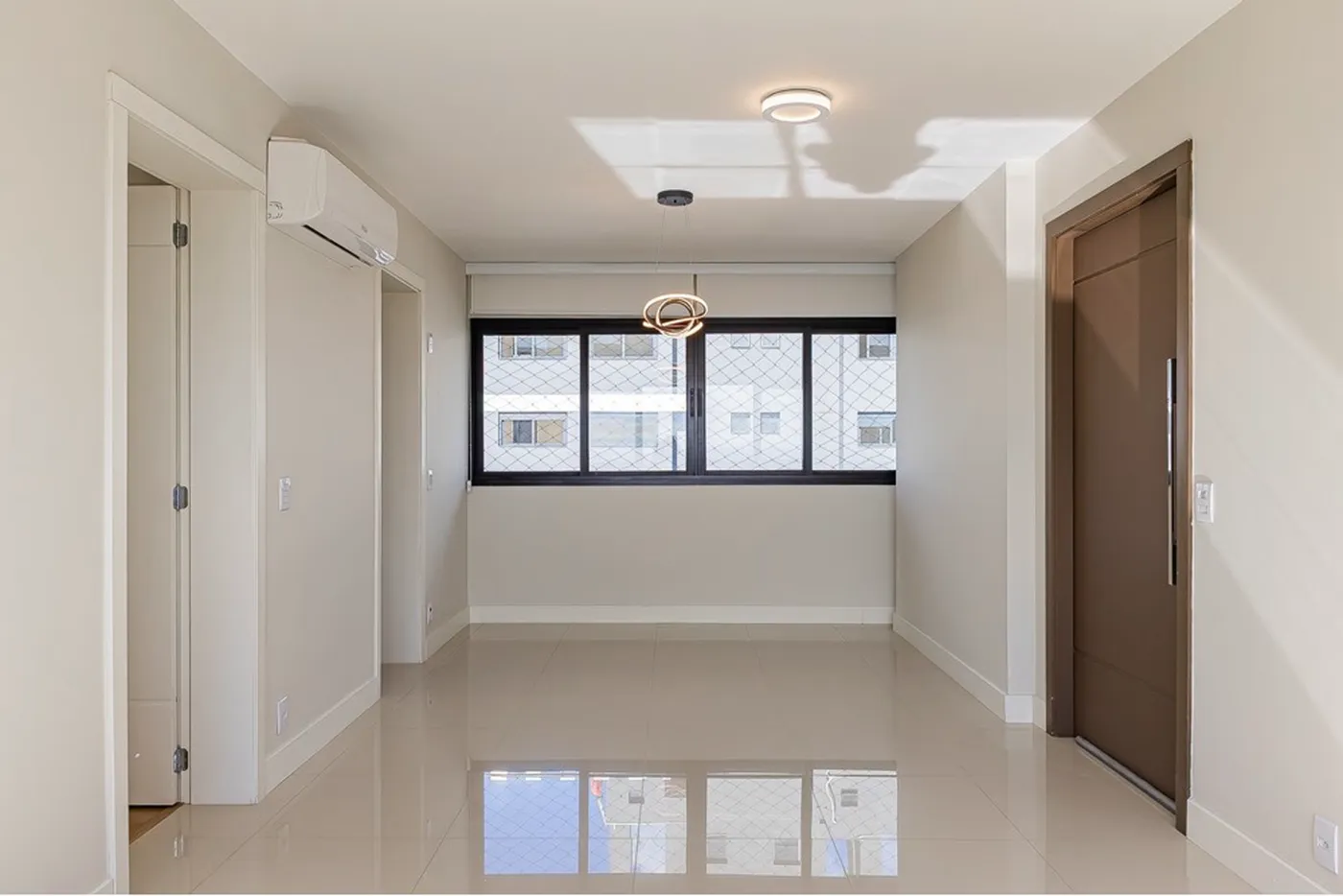 HCC 151 Apto 610101002-127 - REMAX Tri Exclusividades
