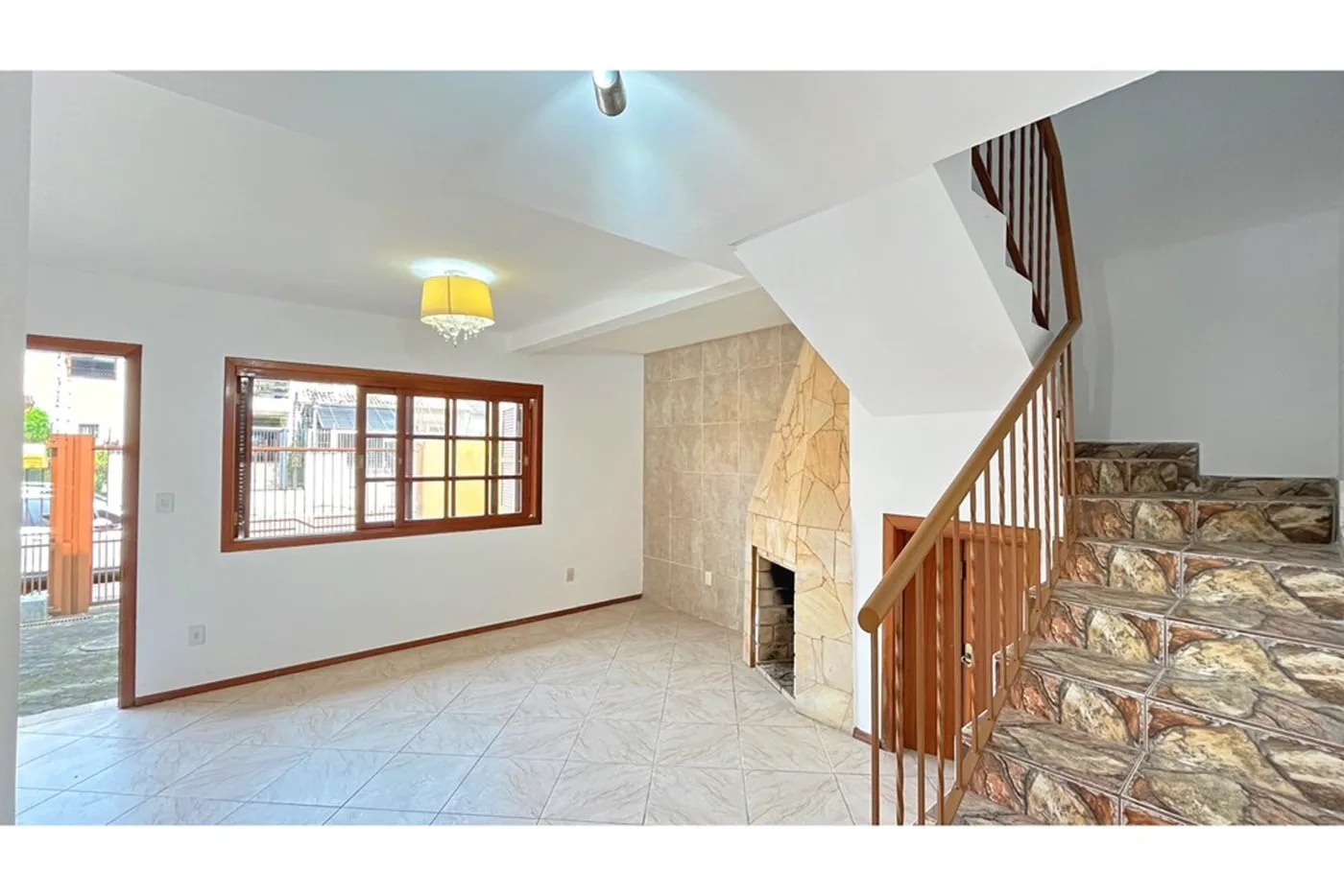 VNGGP 220 Casa 610191037-86 - REMAX Casa Sul Exclusividades