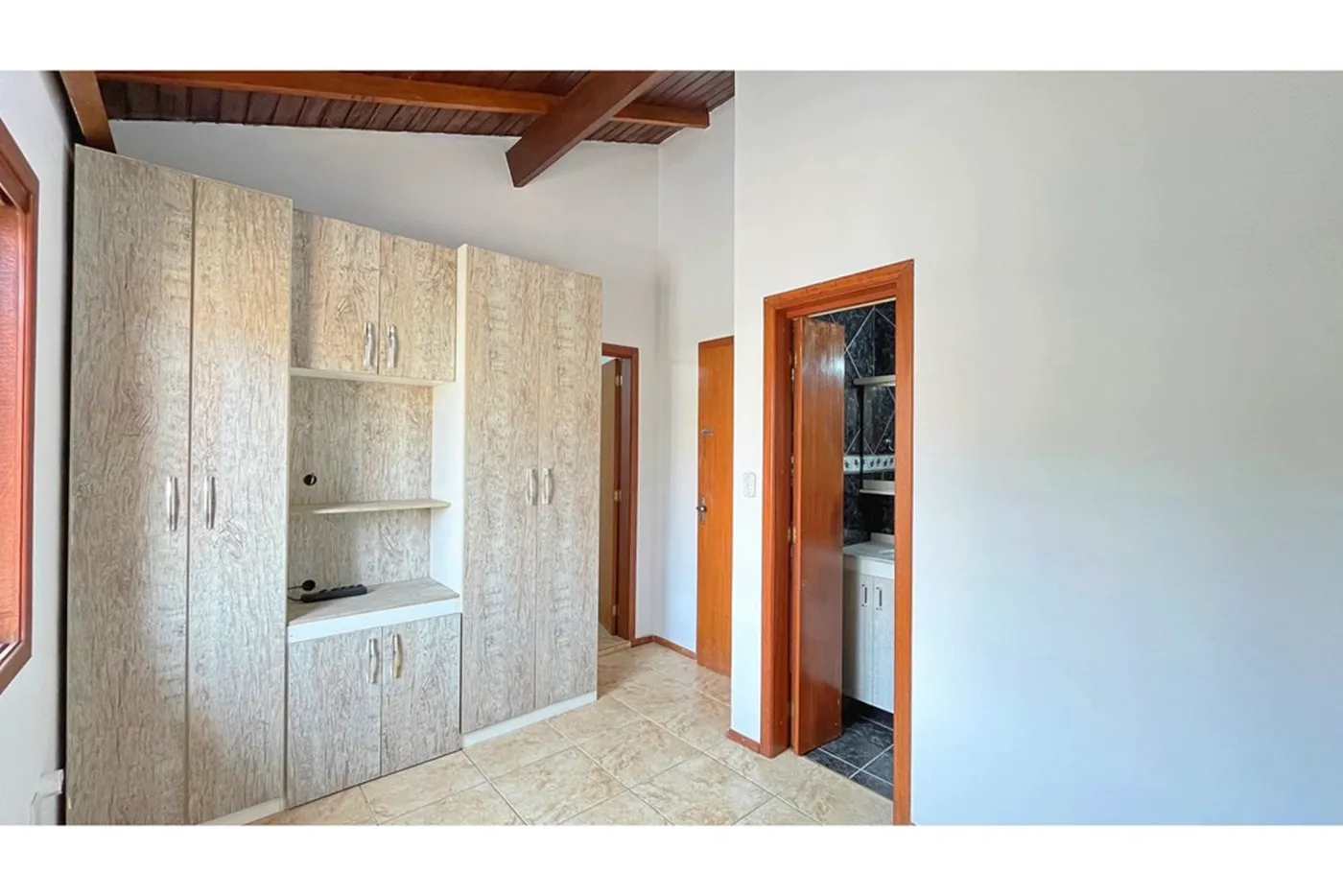VNGGP 220 Casa 610191037-86 - REMAX Casa Sul Exclusividades