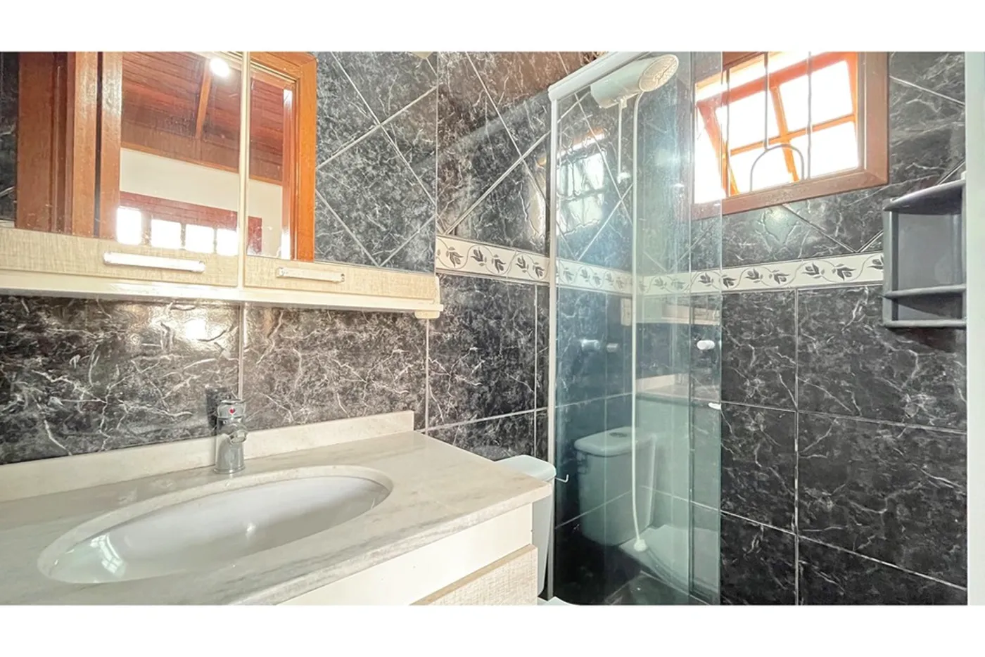 VNGGP 220 Casa 610191037-86 - REMAX Casa Sul Exclusividades