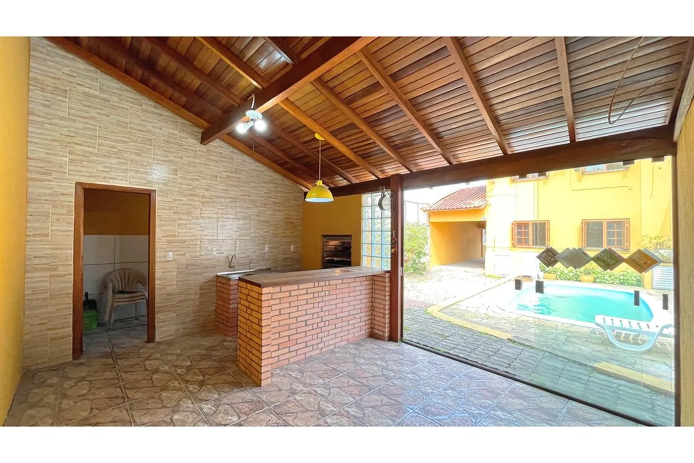VNGGP 220 Casa 610191037-86 - REMAX Casa Sul Exclusividades
