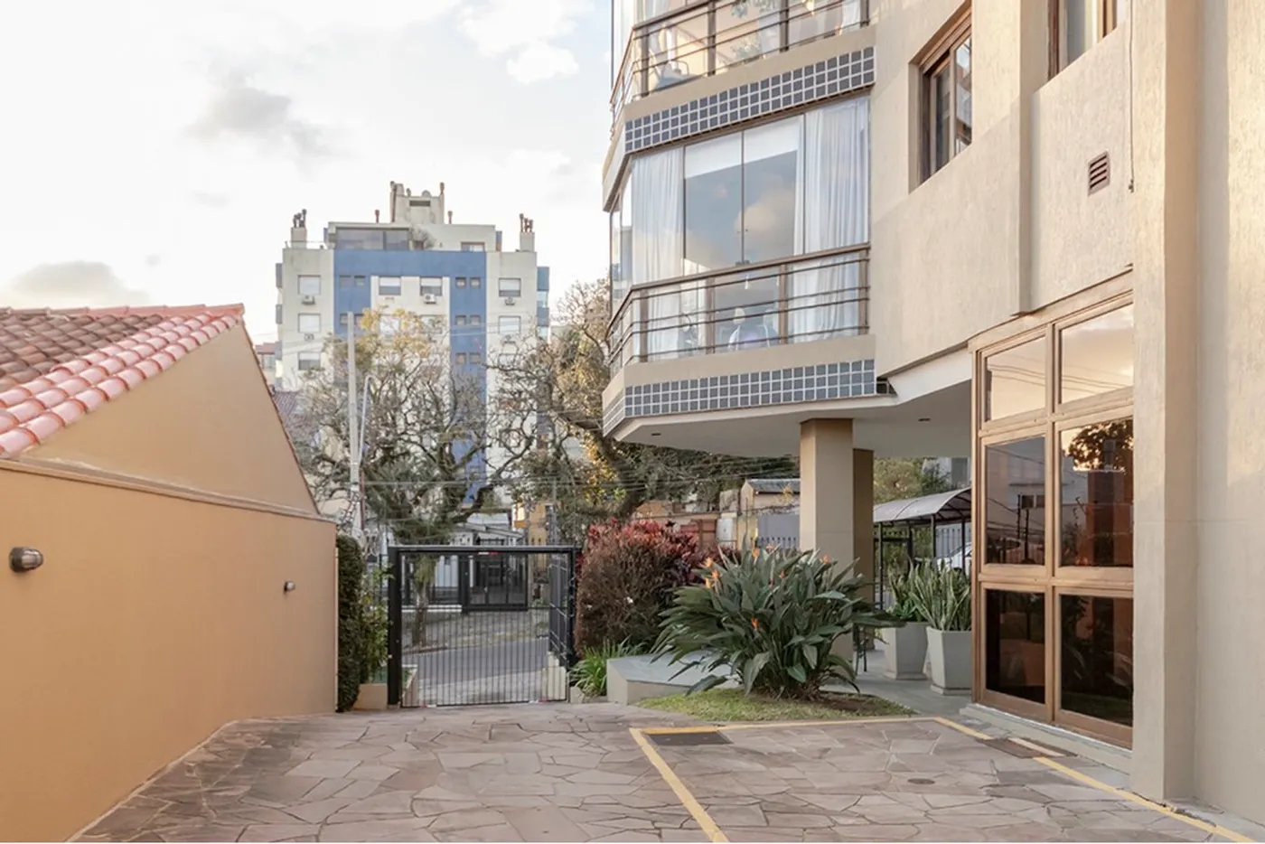 TDB 799 Apto 612521072-17 - REMAX Place Exclusividades