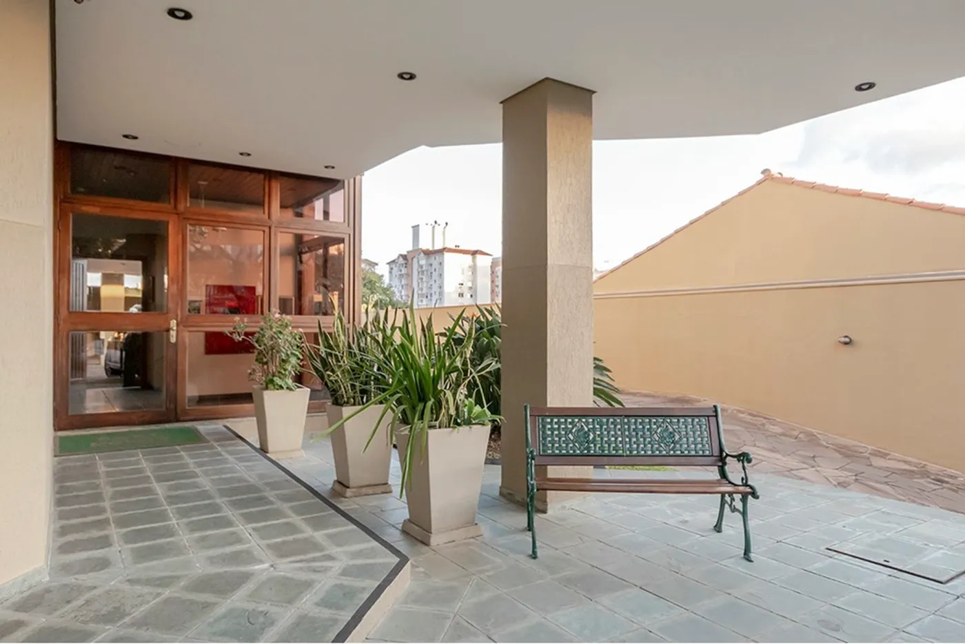 TDB 799 Apto 612521072-17 - REMAX Place Exclusividades
