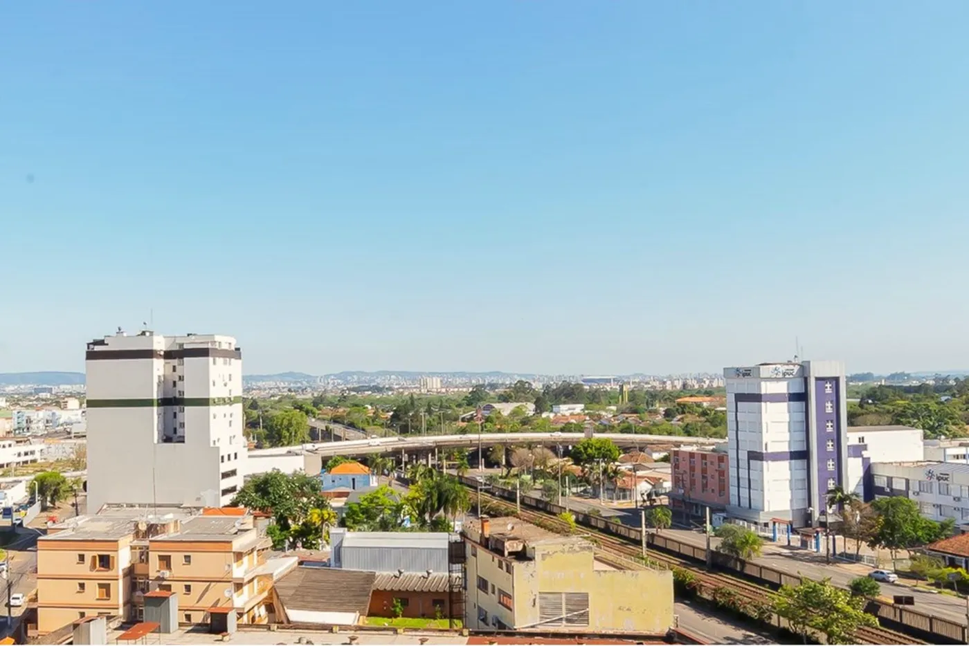 CCM 523 Apto 610241012-185 - REMAX 520 Exclusividades