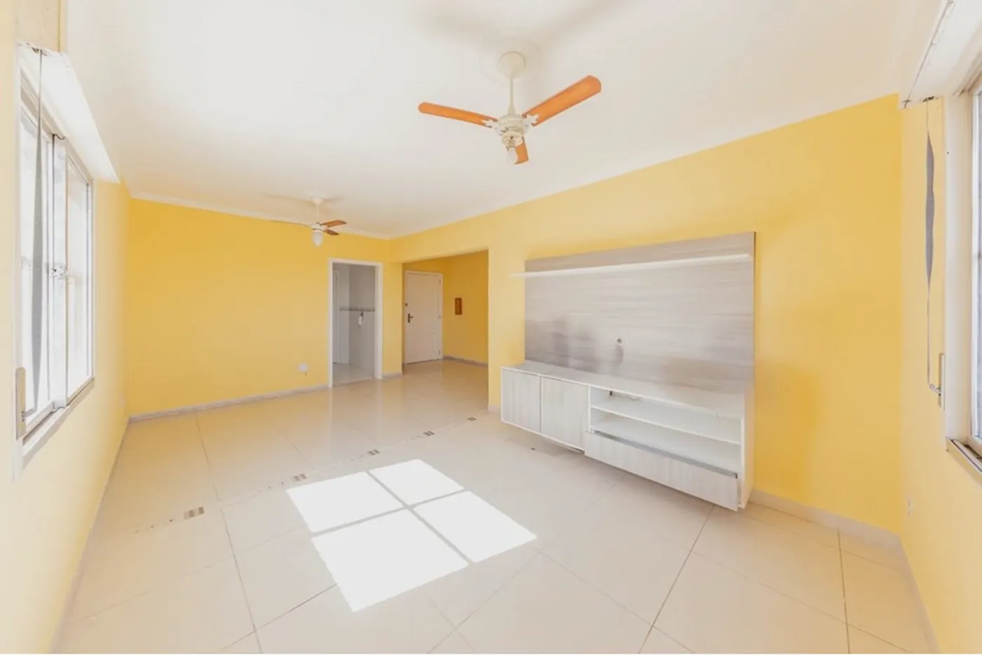 CCM 523 Apto 610241012-185 - REMAX 520 Exclusividades