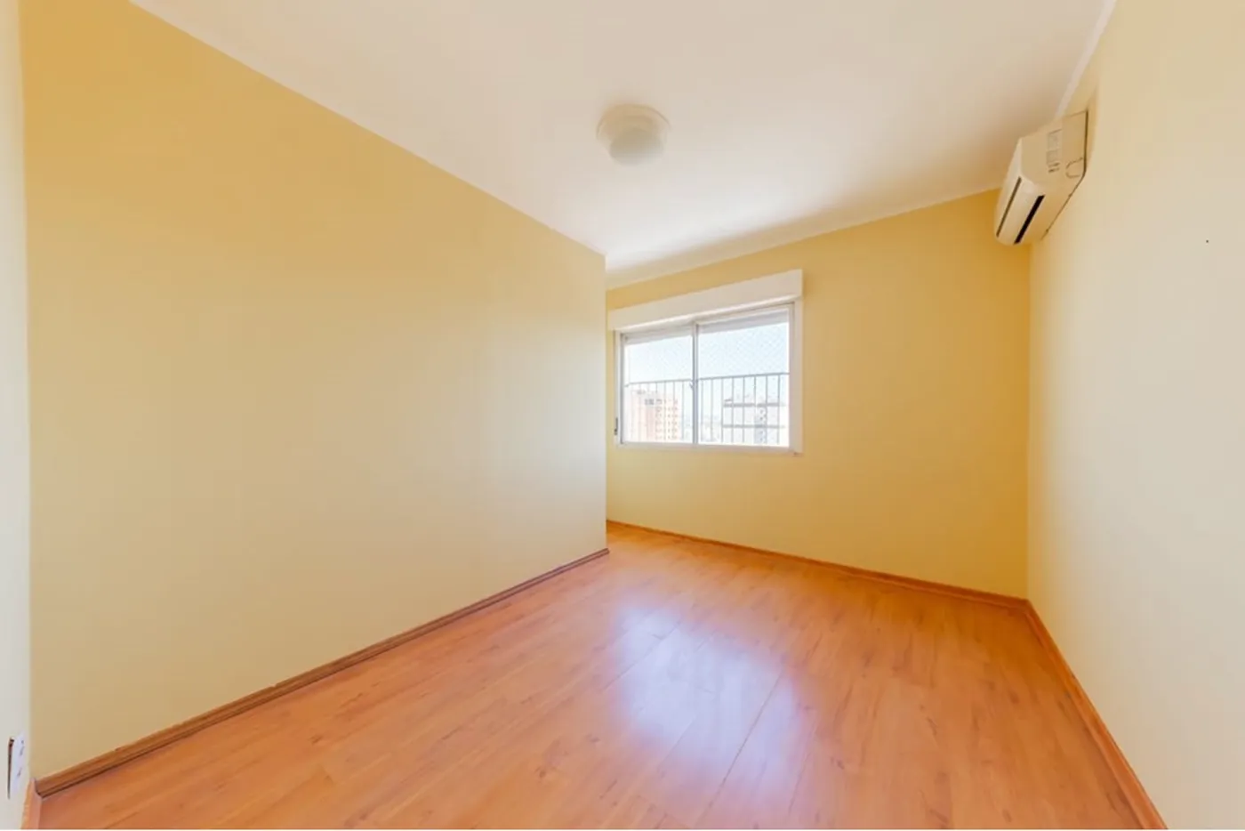 CCM 523 Apto 610241012-185 - REMAX 520 Exclusividades
