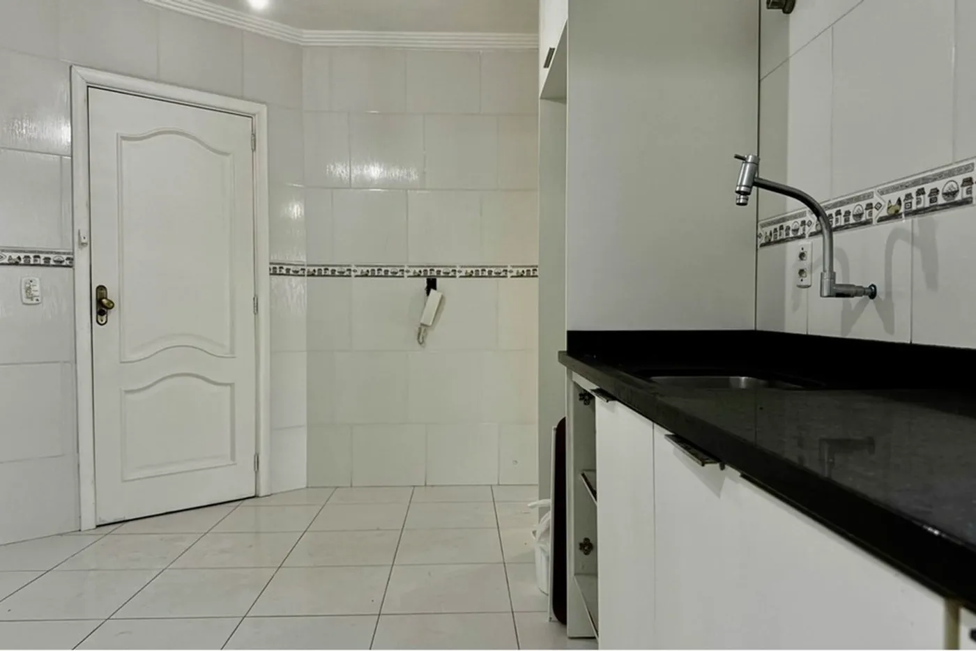 CCM 523 Apto 610241012-185 - REMAX 520 Exclusividades
