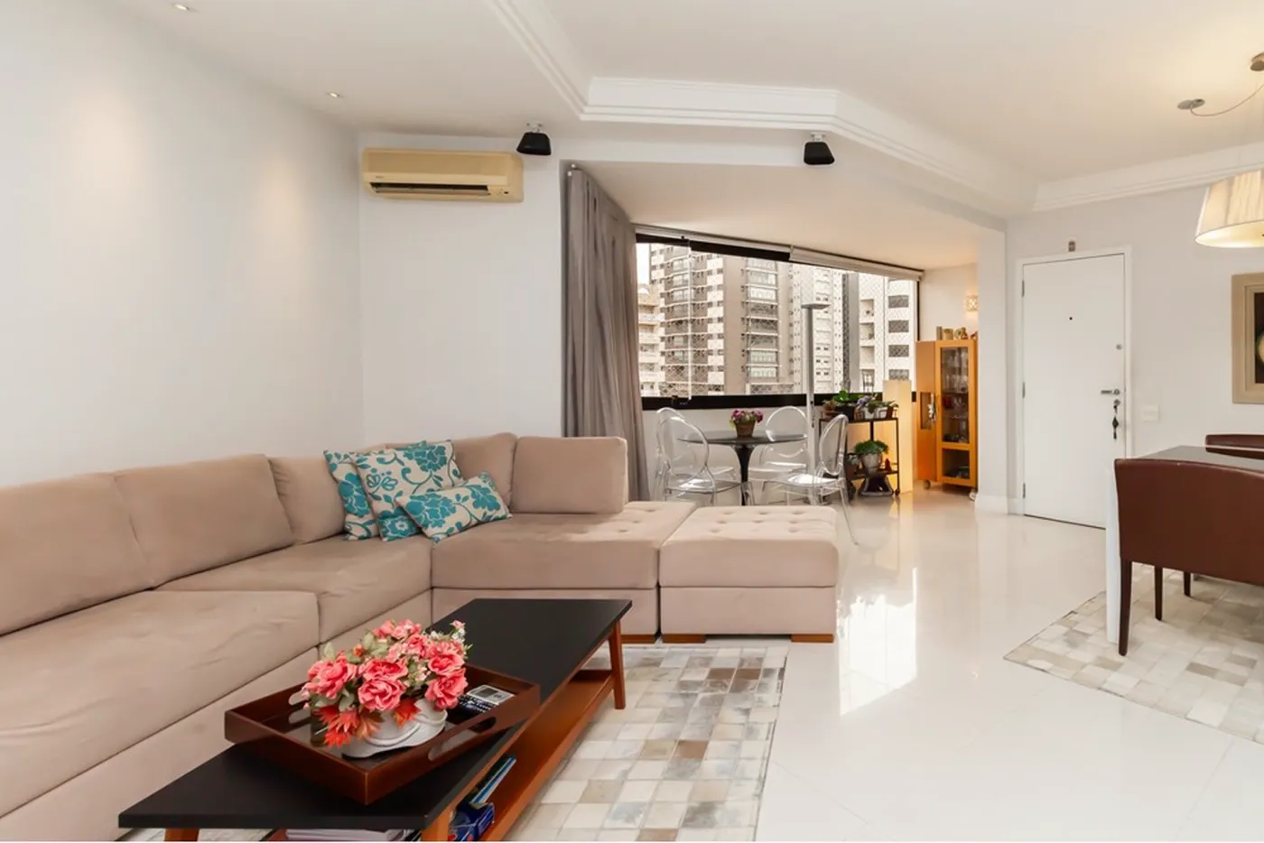 MDJ 410 Apto 602221003-74 - REMAX Galeria Exclusividades