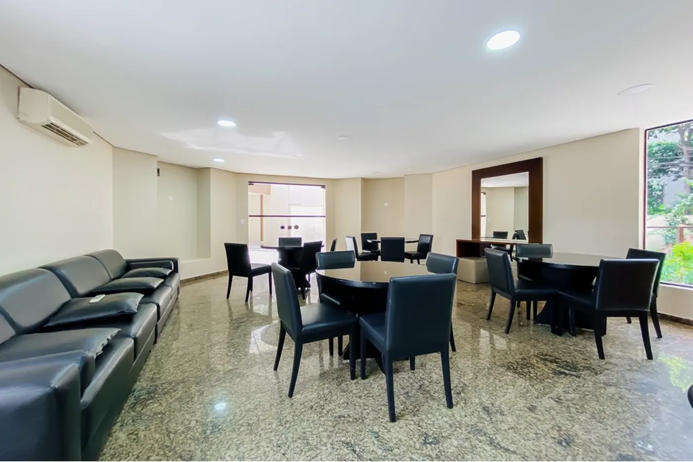 MDJ 410 Apto 602221003-74 - REMAX Galeria Exclusividades