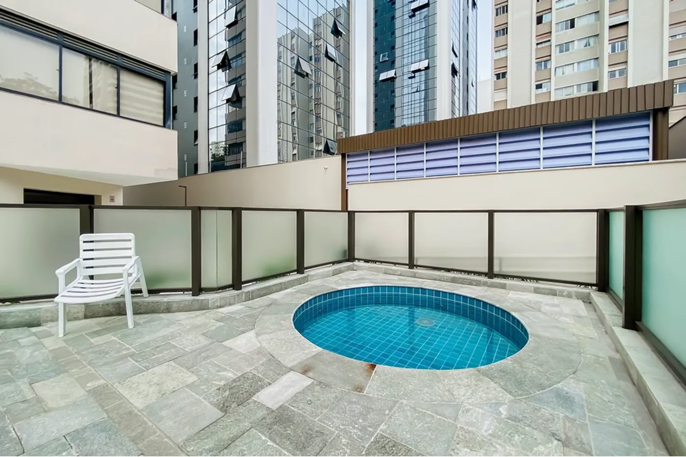 MDJ 410 Apto 602221003-74 - REMAX Galeria Exclusividades
