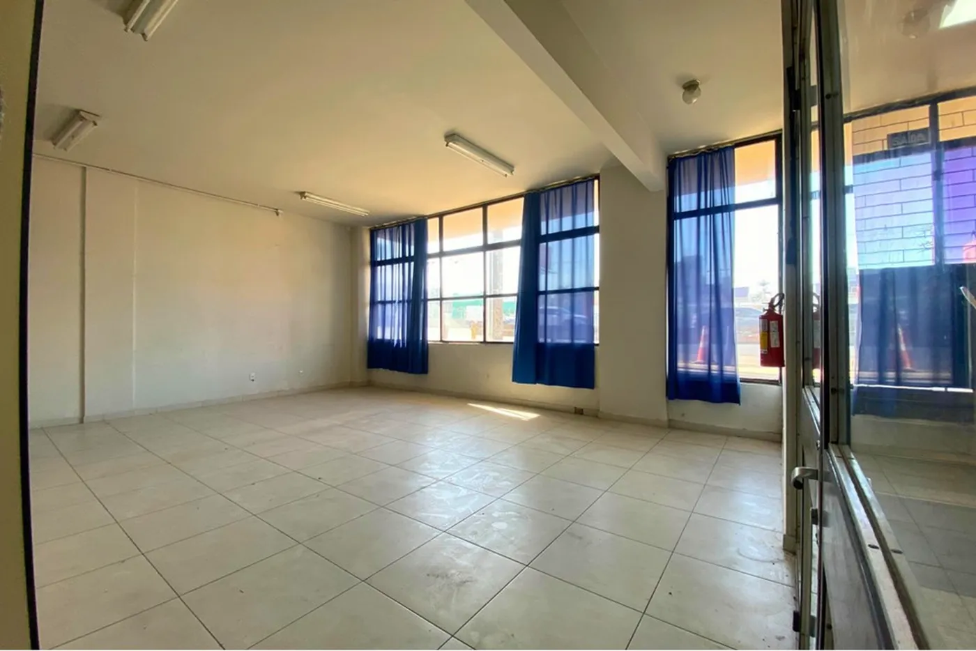 CT 17 Sala 610241038-5 - REMAX 520 Exclusividades
