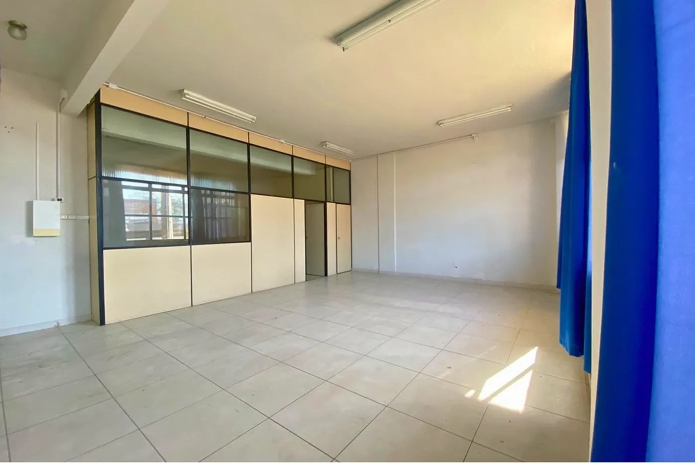 CT 17 Sala 610241038-5 - REMAX 520 Exclusividades