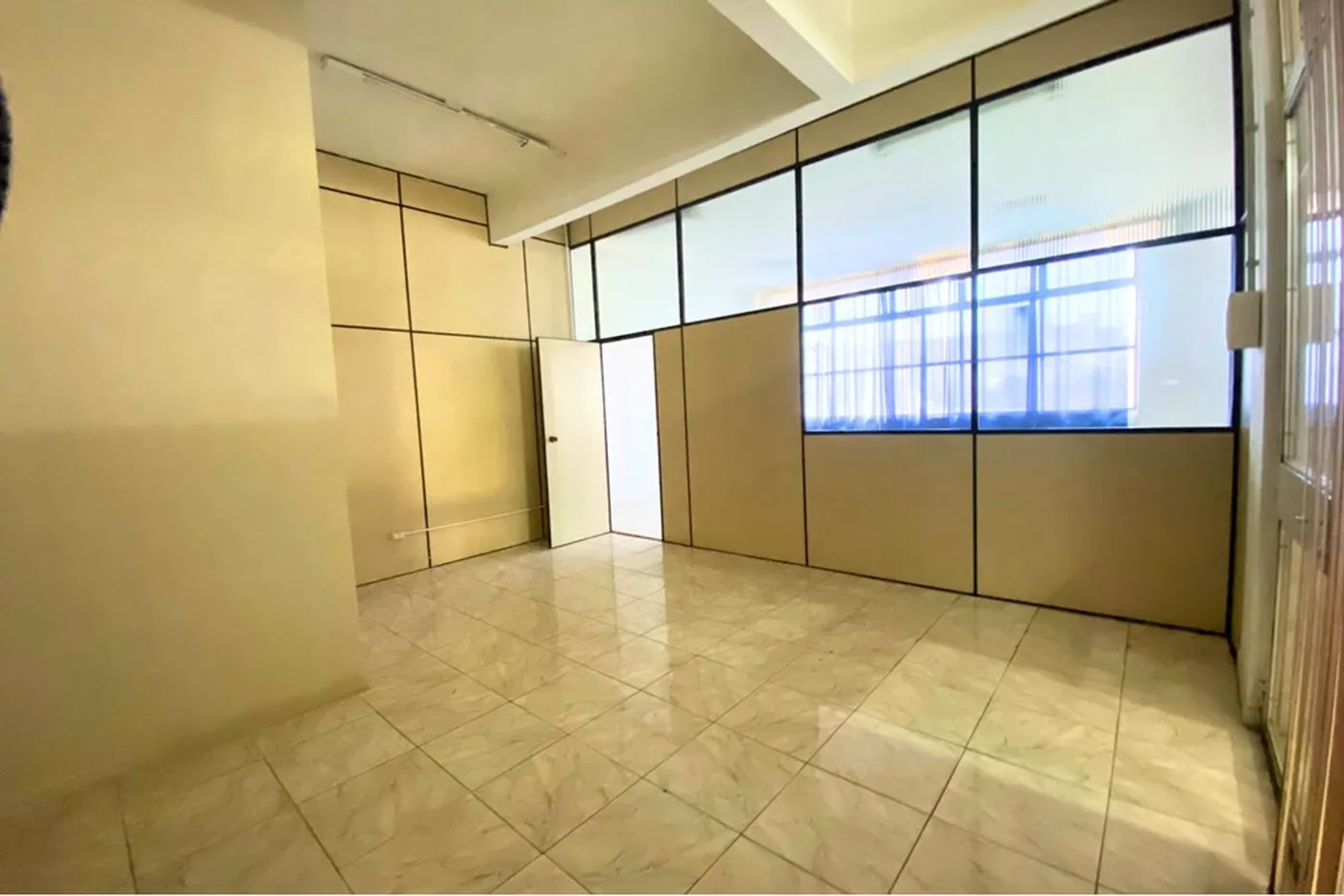 CT 17 Sala 610241038-5 - REMAX 520 Exclusividades