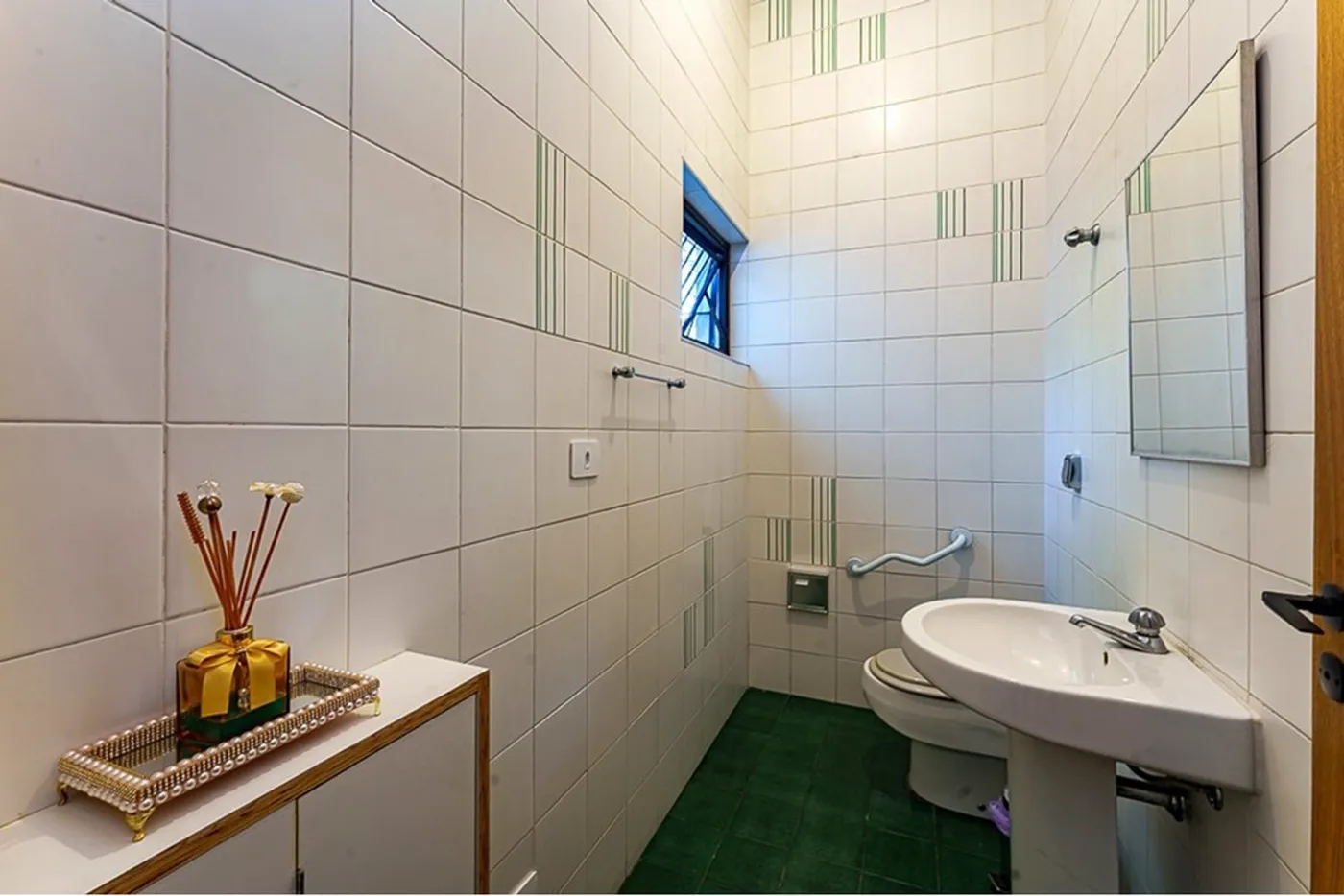VTESF 181 Casa 601371031-61 - REMAX Boutique Exclusividades